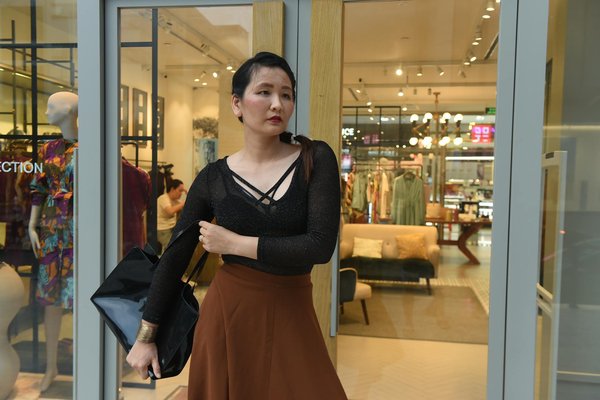 Huiles Essentielles et Cils Longs : Vérité Cachée ou Simple Fantaisie ?